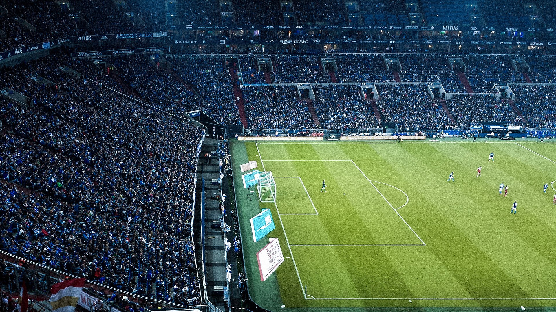 龙8在线官网-世界杯预选赛常规赛对决在即！川崎前锋演练定位球，波士顿凯尔特人密集防守应对  第2张